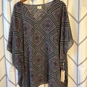 NWT O'Neill Black and purple women’s swim coverup